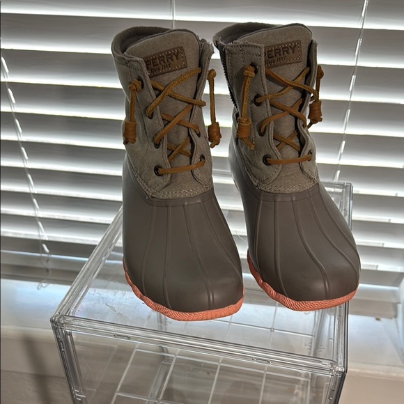 Sperry Women's Saltwater Pop Duck Boots size 8 - Picture 1 of 7